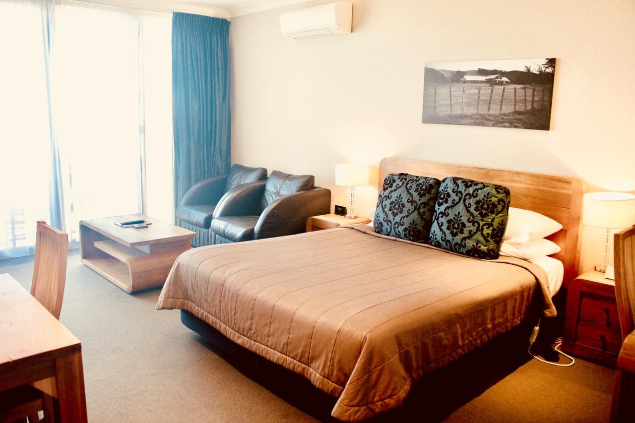 Hotel The Nautilus Napier Esterno foto A typical studio apartment