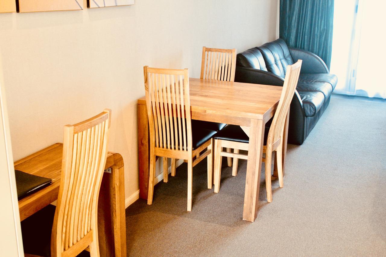 Hotel The Nautilus Napier Esterno foto A typical apartment at the complex