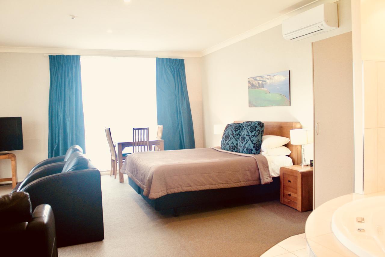 Hotel The Nautilus Napier Esterno foto A typical studio apartment